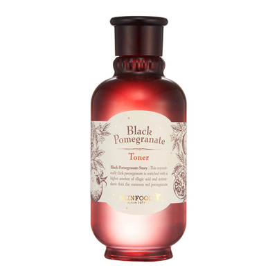 Nước hoa hồng Black Pomegranate Toner (180ml)